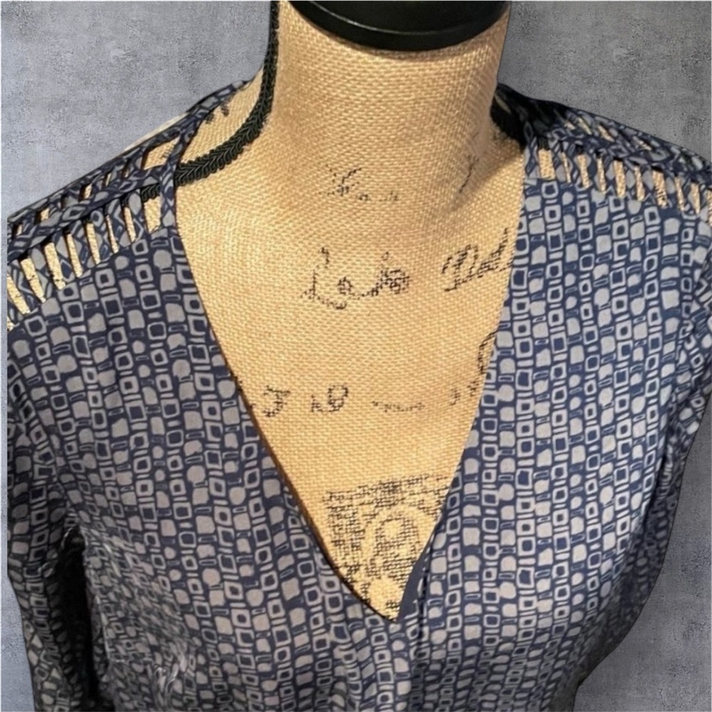 ๐ฉถSIGRID OLSEN SIGNATURE Boutique Dress Blue on Blue long open cut sleeves SZ XL - Picture 4 of 13